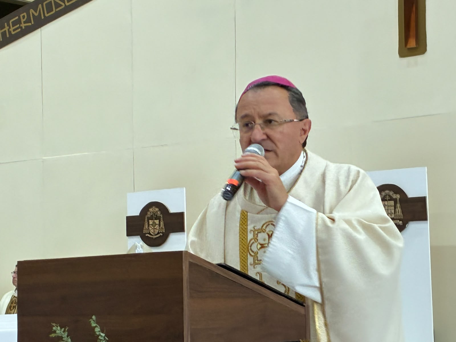 Celebración eucarística con el nuncio apostólico en el CUM de Los Mochis