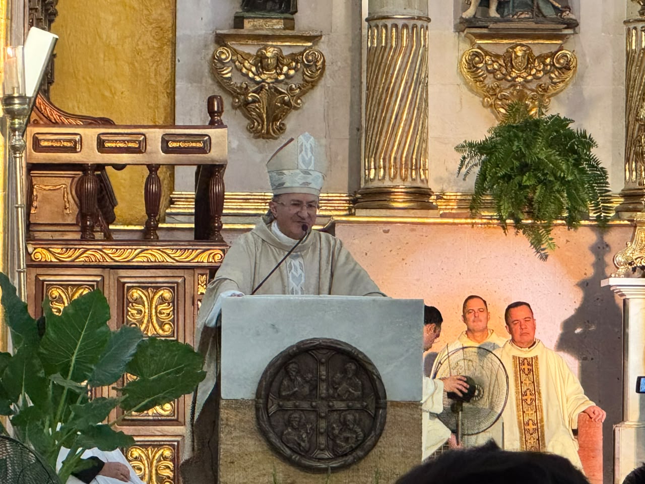 Celebración eucarística con Joseph Spiteri en la Catedral de Culiacán