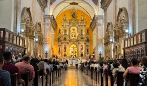 Nuncio apostólico Joseph Spiteri ordena a tres nuevos diáconos en Catedral de Culiacán