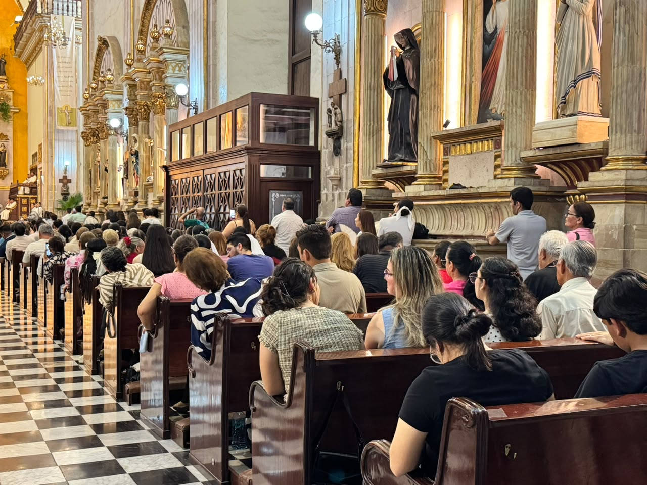 Celebración eucarística con Joseph Spiteri en la Catedral de Culiacán
