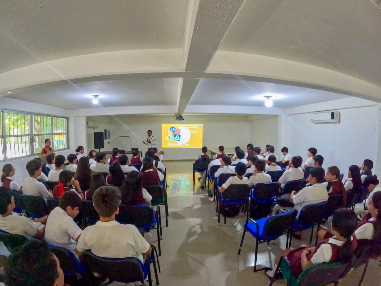 Charla de la SSPM en escuela de Mazatlán