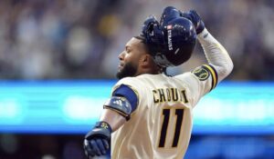 Chourio vuelve a vestirse de héroe y los Brewers ponen contra las cuerdas a los Padres