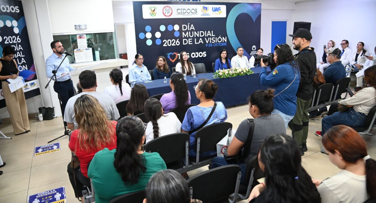 Refrenda la UAS su compromiso humanista con la sociedad al brindar, a través del CIDOCS, atención oftalmológica gratuita y lentes para lectura a personas con debilidad visual