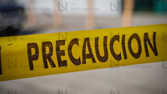 Ejecutan a balazos a un hombre y una mujer en un estacionamiento de departamentos en Mazatlán, Sinaloa