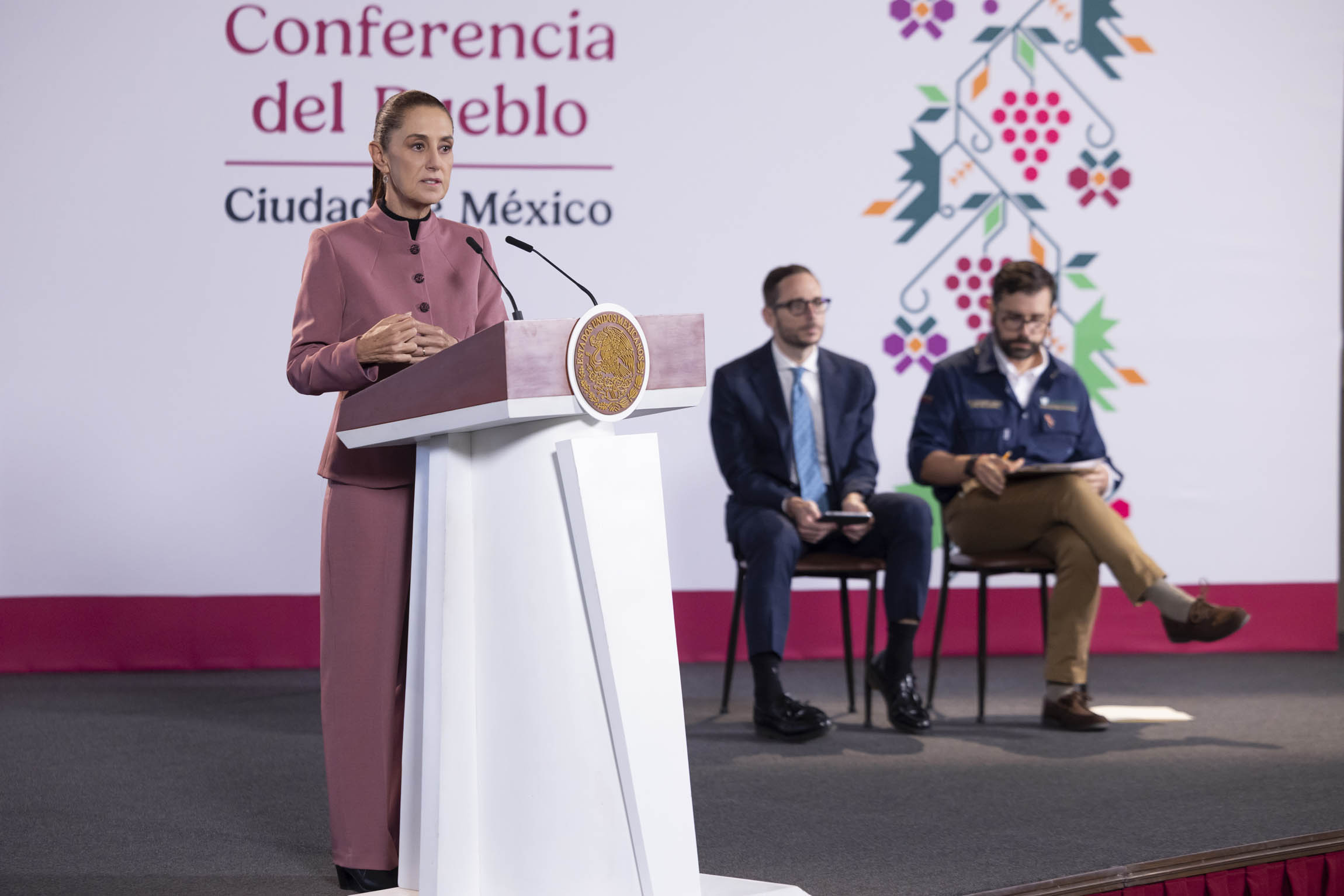 “No hacemos pactos políticos con la justicia”: Sheinbaum rechaza haber exonerado a Maru Campos por caso CIA en Chihuahua