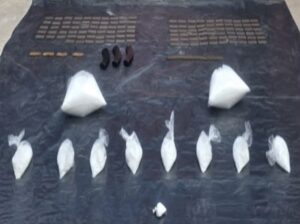 Aseguran metanfetamina, dosis de cocaína en El Rosario