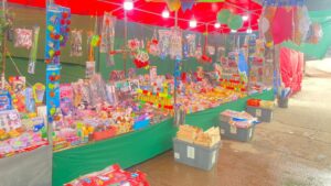 comerciantes reportan bajas ventas durante el primer fin de semana de la feria del rosario en guasave sin