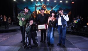 Entre recuerdos y canciones, Guasave canta y se emociona con la Dinastía Elizalde