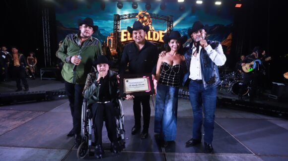 Entre recuerdos y canciones, Guasave canta y se emociona con la Dinastía Elizalde