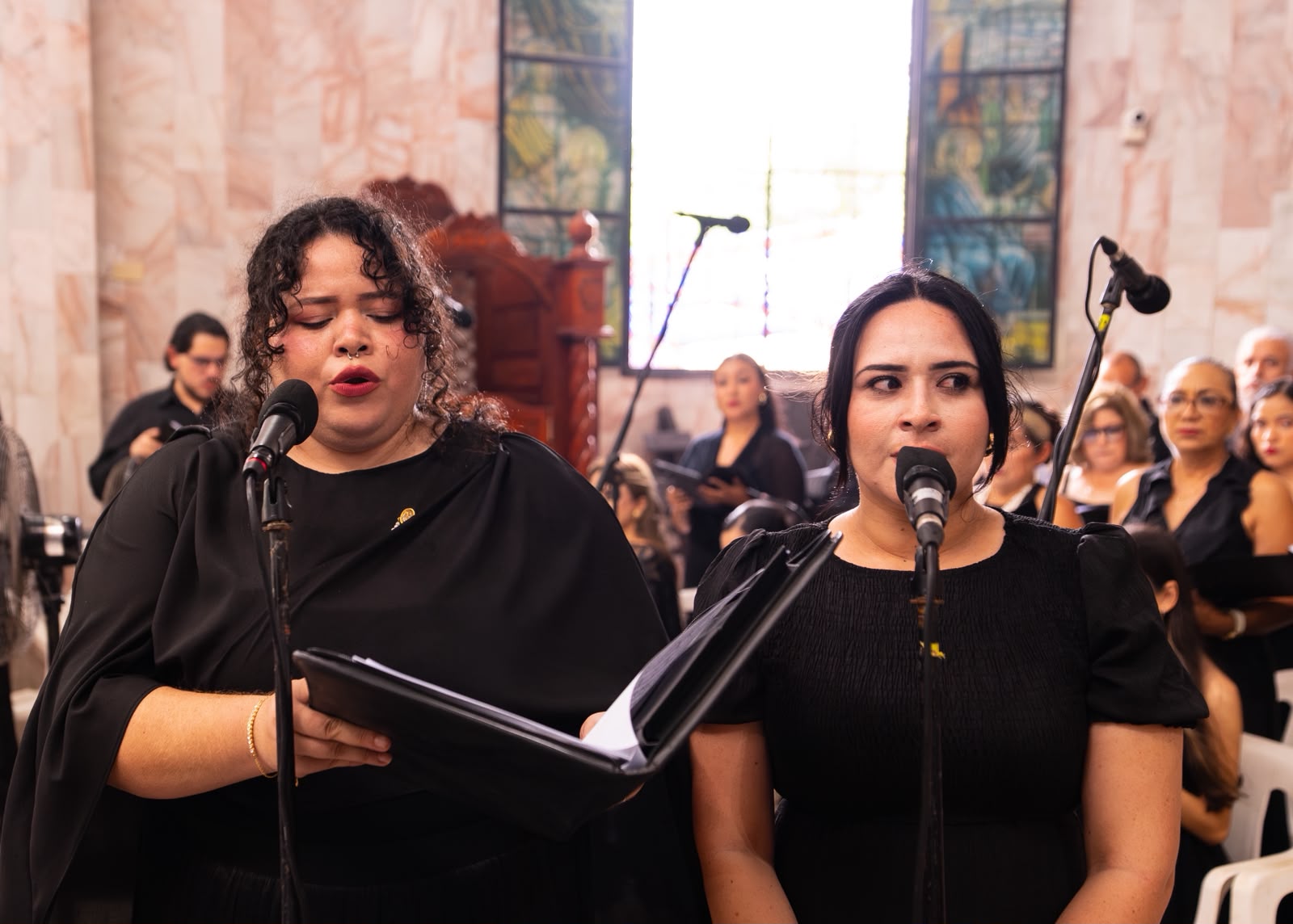 Concierto por la Paz del Coro Angela Peralta en Mazatlán