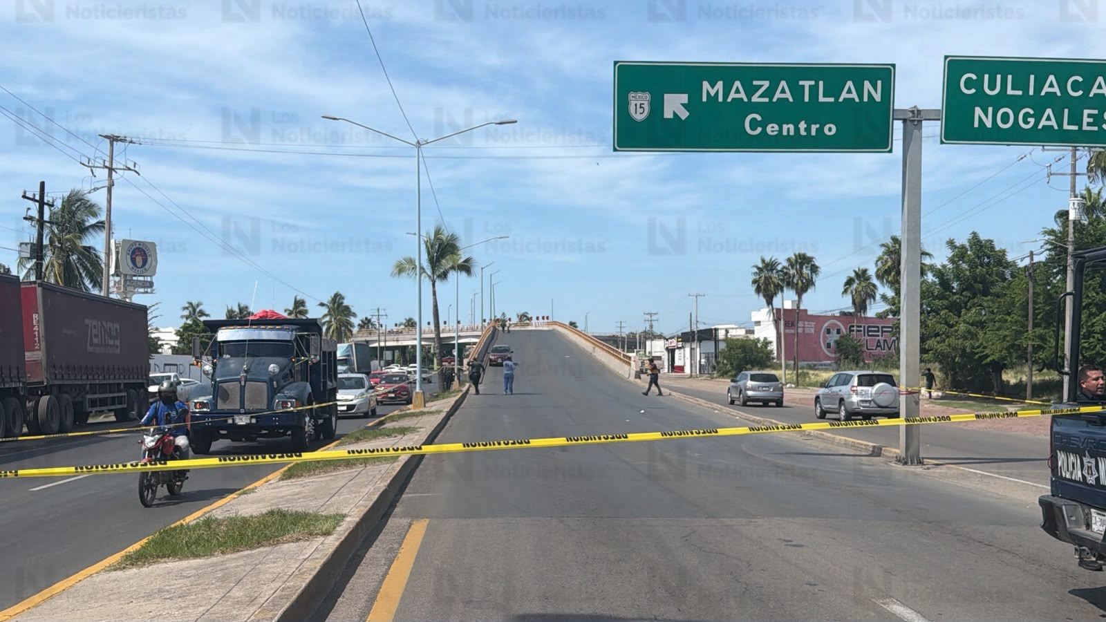 Un conductor resulta herido de bala cerca de puente vehicular al norte de Mazatlán