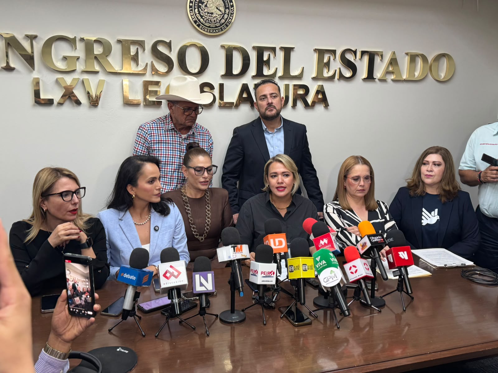 Presentan iniciativa para regular la instalación de comercios con venta de alcohol en inmediaciones de entornos escolares