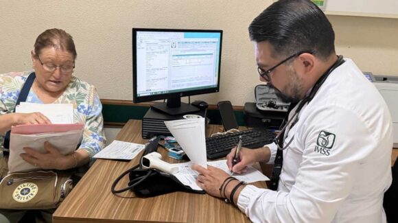 ‘No se cierran las citas en fin de año’, reitera Robledo; IMSS mantendrá consultas de especialidad con agenda digital