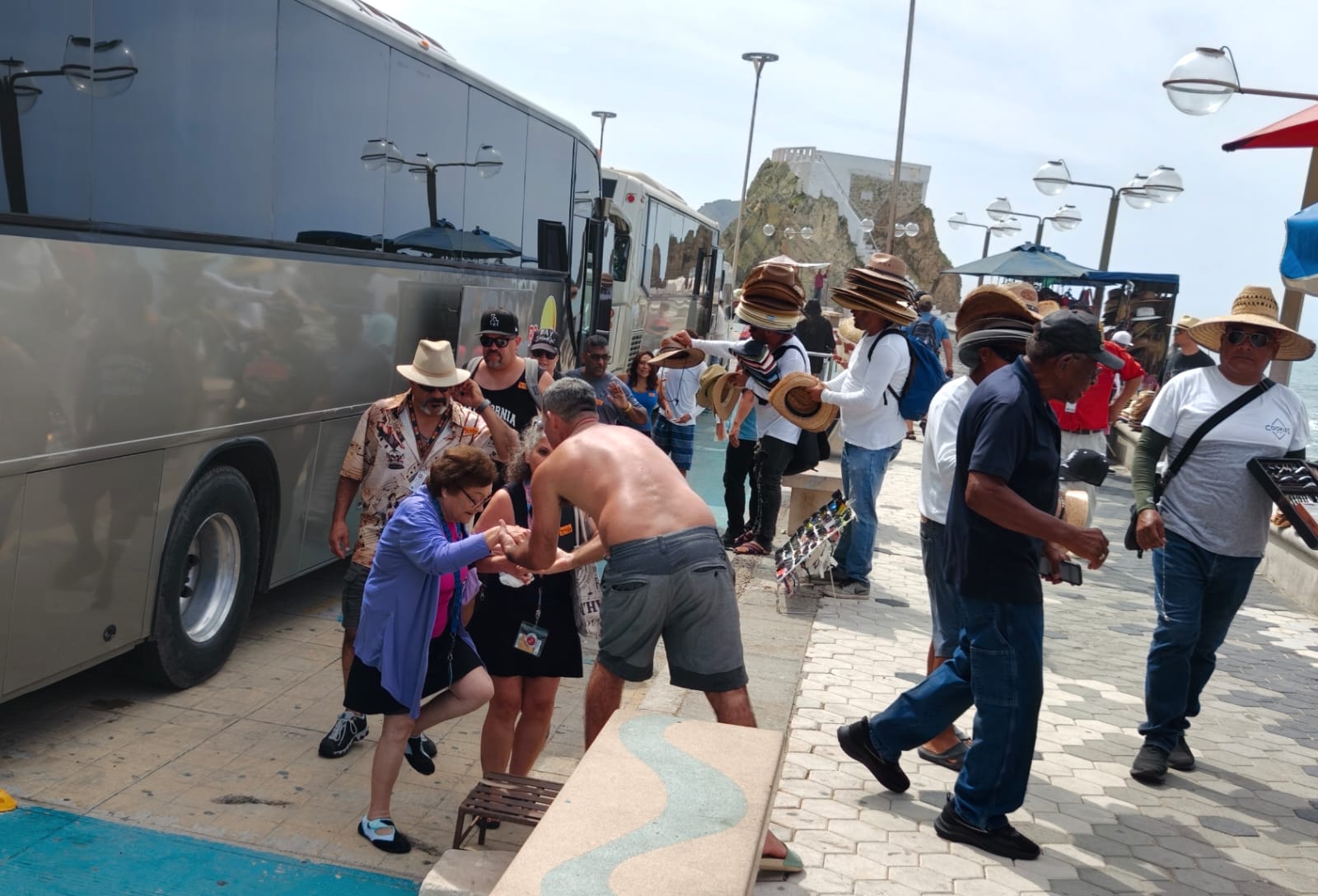 Recibe Mazatlán al crucero “Carnival Radiance”