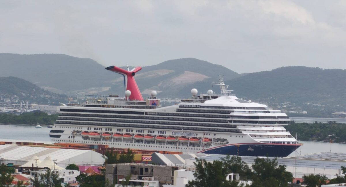 Recibe Mazatlán al crucero “Carnival Radiance” con más de 3 mil pasajeros