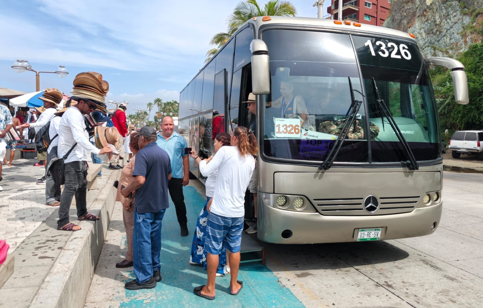 Recibe Mazatlán al crucero “Carnival Radiance”