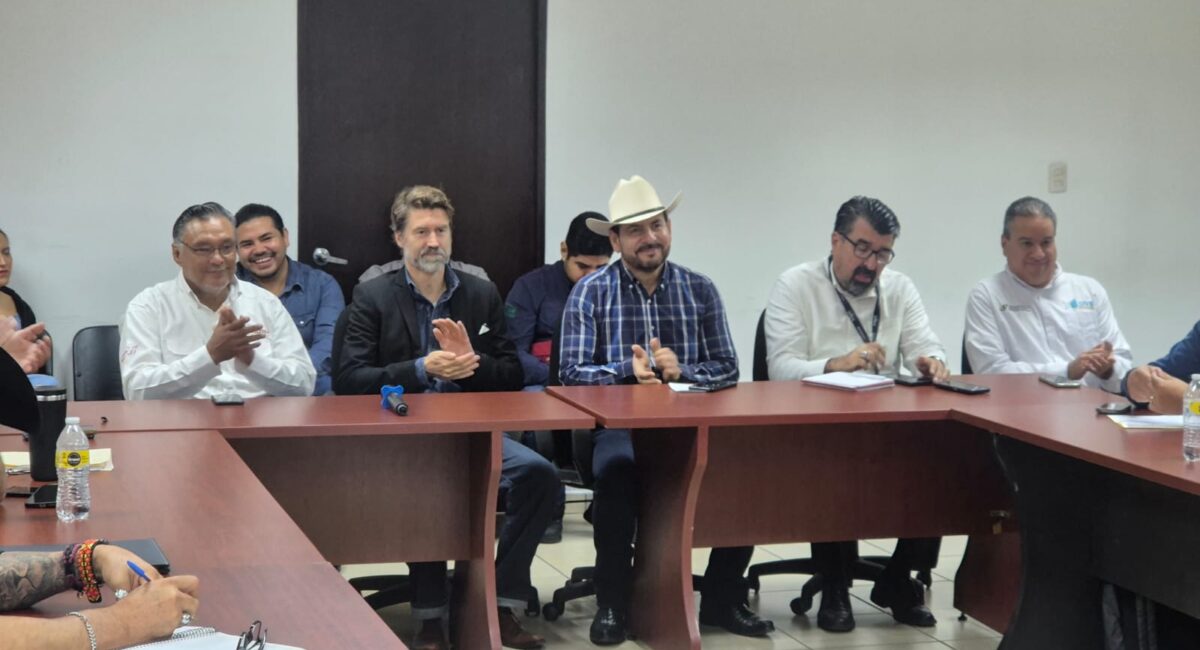 Suman acciones en Sinaloa para prevenir la peste porcina africana; recurren a especialistas de Dinamarca