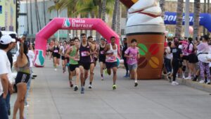 delia barraza comparte desde la carrera rosa en mazatlan sinaloa su historia salida
