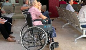 Derechohabientes del IMSS en Los Mochis respaldan protestas de trabajadores por falta de insumos y medicamentos