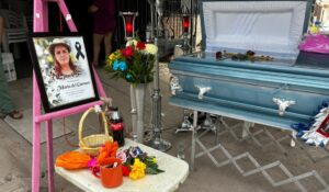 Los Mochis despide a la “Güera Pesos”; familiares y amigos le dan el último adiós