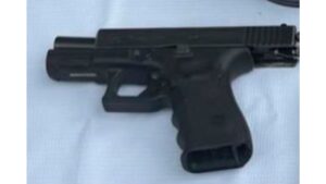 detienen a una mujer y cinco hombres en mazatlan y el rosario sin arma