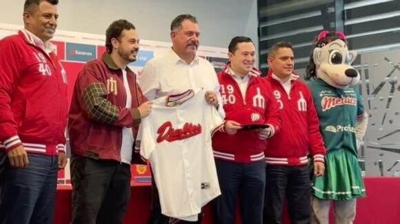 Los Diablos Rojos del México presentan a Benjamín Gil como su nuevo manager