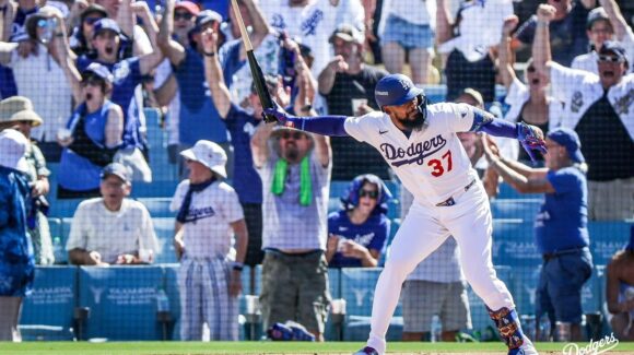 Dodgers derrotan a Bravos en el primer juego de la Serie Divisional en MLB