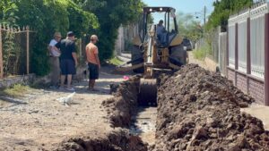 El fuerte repara fugas de drenaje e instalan motores nuevos en planta de agua potable en El Campo 35