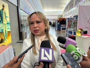 Inaugura AMMJE Árbol de la Vida Rosa