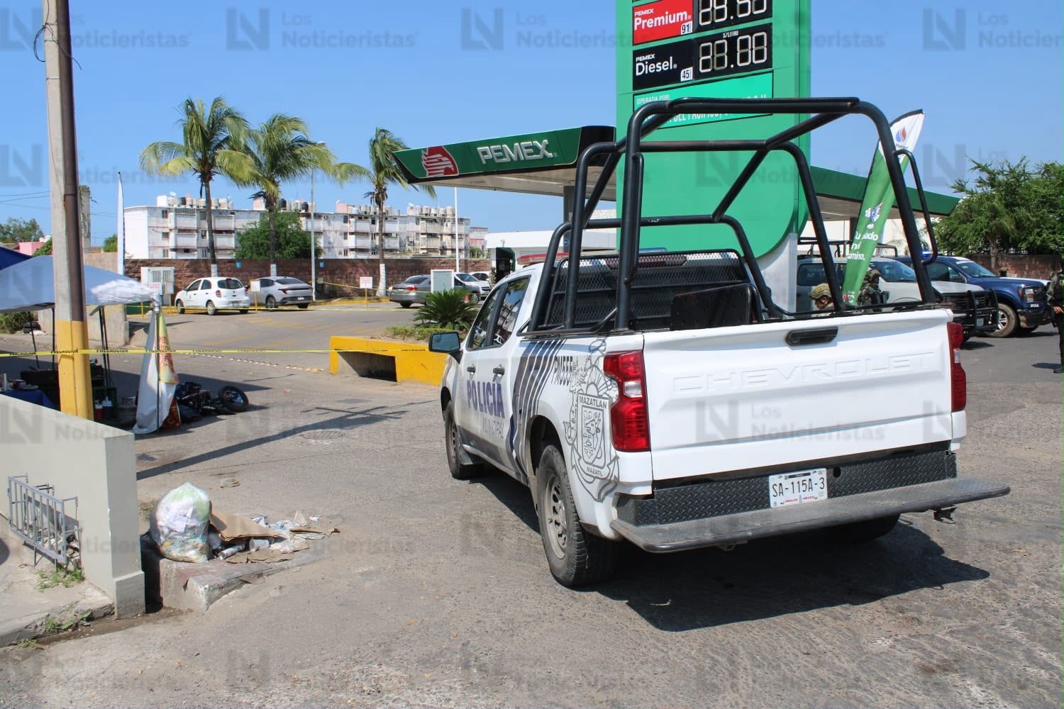 Ejecutan a balazos a motociclista en puesto de tacos en el Infonavit Playas en Mazatlán