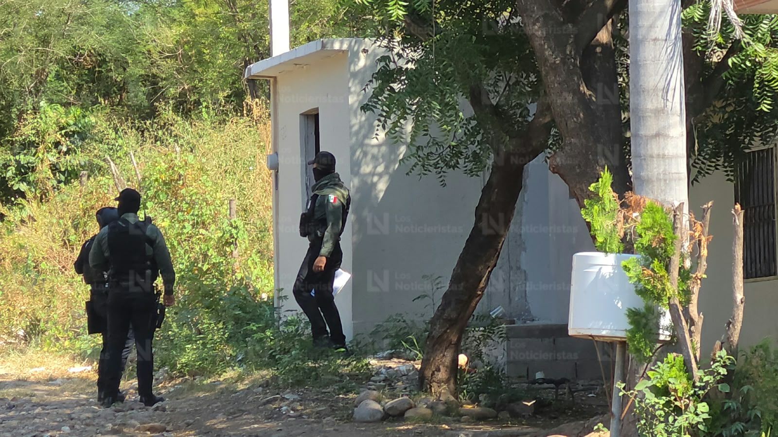 Ejecutan a un joven dentro de un domicilio de la Jesús Valdés de Culiacán