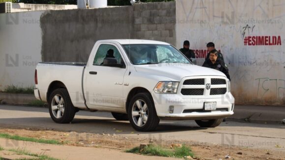 Ejecutan a balazos a empleado de C4i en el fraccionamiento San Fernando en Mazatlán, Sinaloa