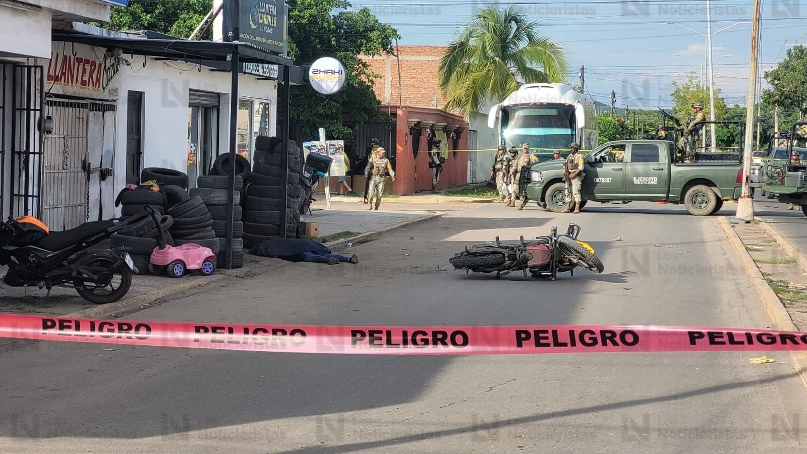 Ejecutan a balazos a una mujer en el fraccionamiento San Joaquín, en Mazatlán