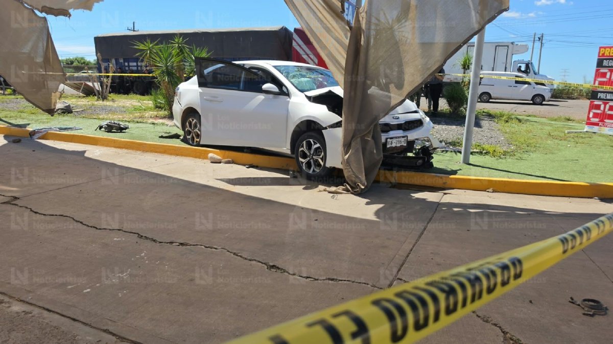 ejecutan a un hombre en estacion de gasolina junto al trebol del campo el 10 en culiacan lugar