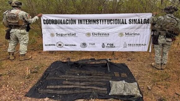 Ejército asegura una ametralladora, cartuchos y mariguana en Carbonera, Culiacán