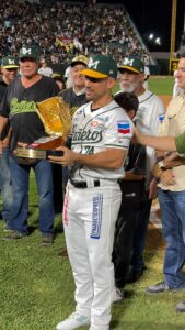El “Principito” vuelve a casa como ligamayorista y recibe el aplauso de Los Mochis