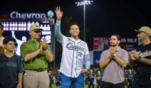 El “Principito” vuelve a casa como ligamayorista y recibe el aplauso de Los Mochis