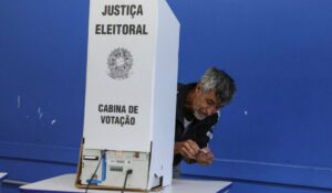 Arrancan en Brasil las elecciones presidenciales