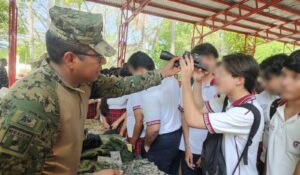 Marina lleva la cultura de paz a estudiantes del CBTIS 51 en Mazatlán, Sinaloa