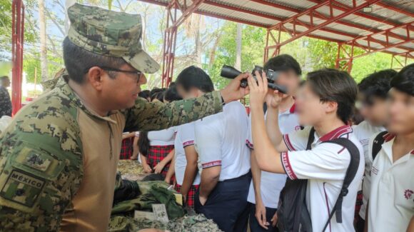 Marina lleva la cultura de paz a estudiantes del CBTIS 51 en Mazatlán, Sinaloa