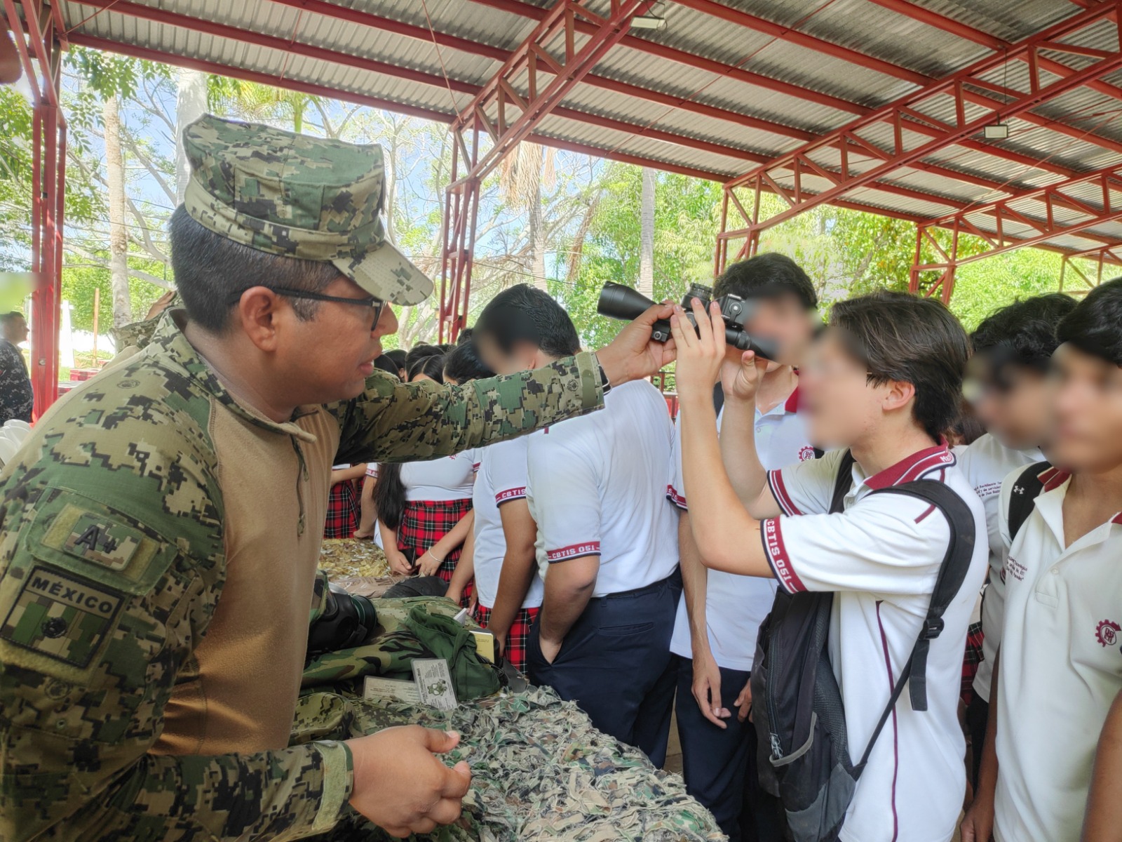 Marina lleva la cultura de paz a estudiantes del CBTIS 51 en Mazatlán