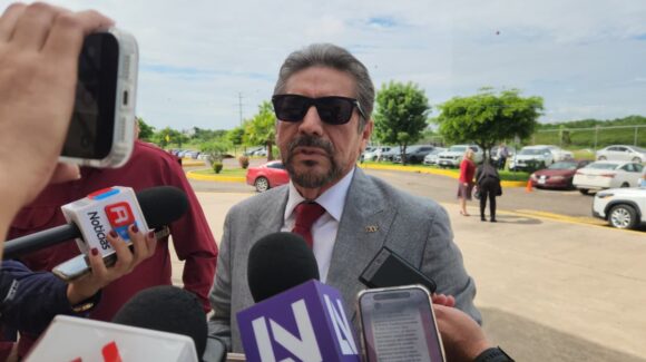 “Pudo haber estado quien sea”: Eligio López defiende elección del PT para presidir Mesa Directiva