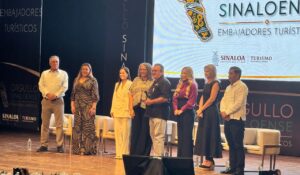 Orgullo Sinaloense reconoce a embajadores turísticos; premian lo mejor de gastronomía y hotelería
