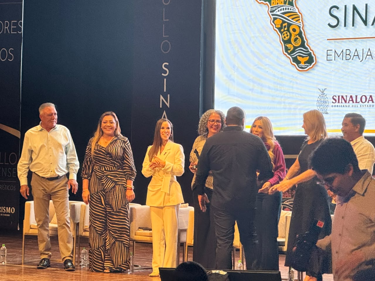 Entrega de reconocimientos Orgullo Sinaloense