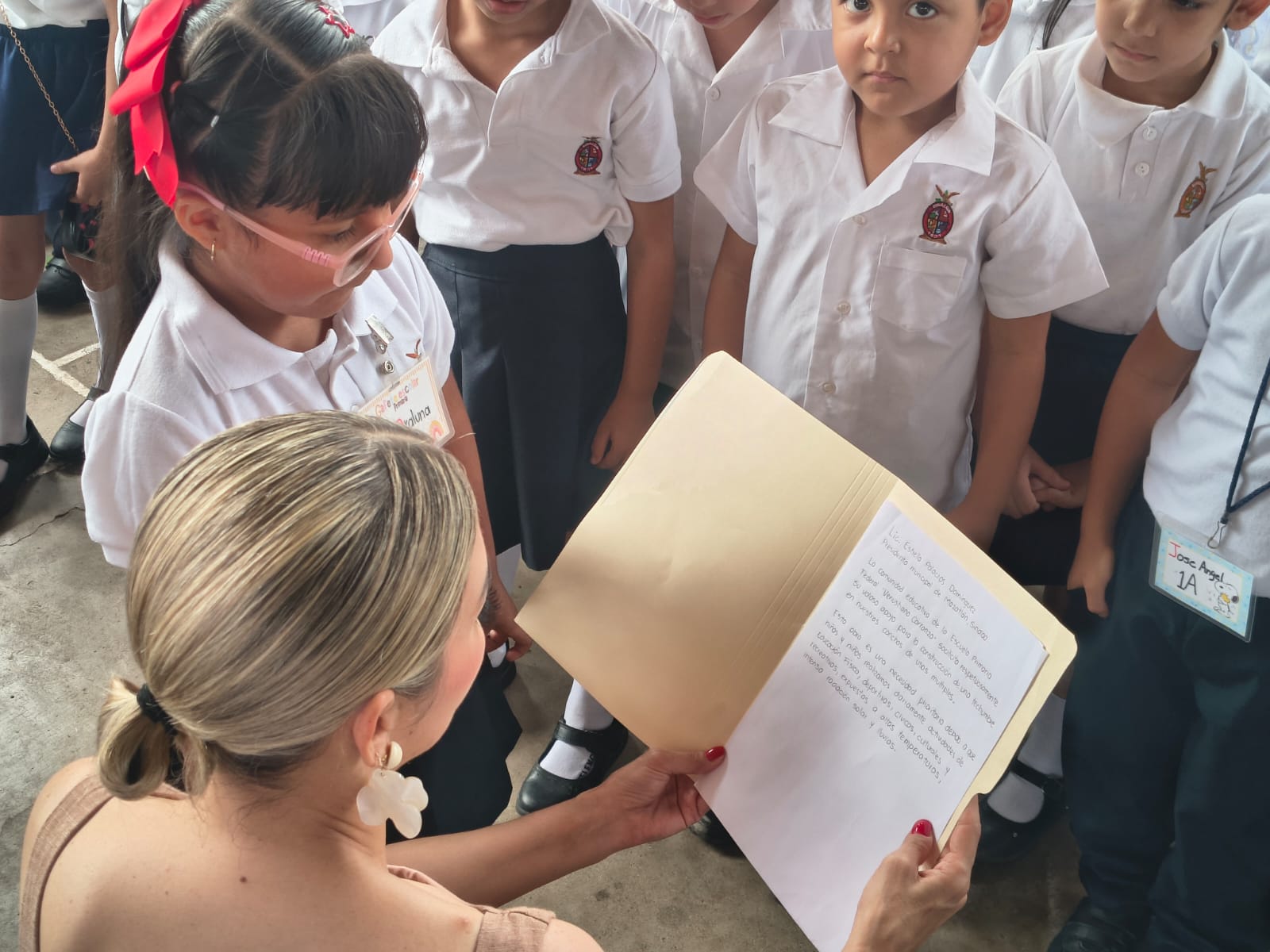 Entregan aula de medios a primaria de Mazatlán