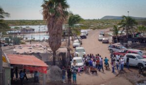 Campos pesqueros afectados por mar de fondo en Ahome, Sinaloa, reciben más apoyos alimenticios y dinero