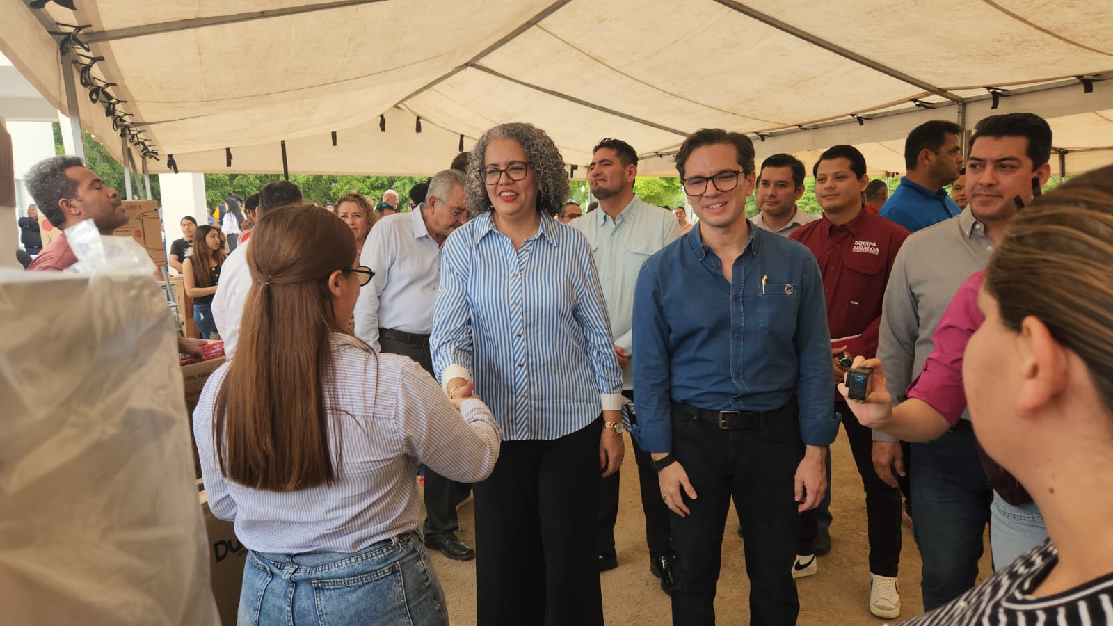 Equipa Sinaloa 2026 otorga 275 apoyos a 86 beneficiarios de Juan José Ríos