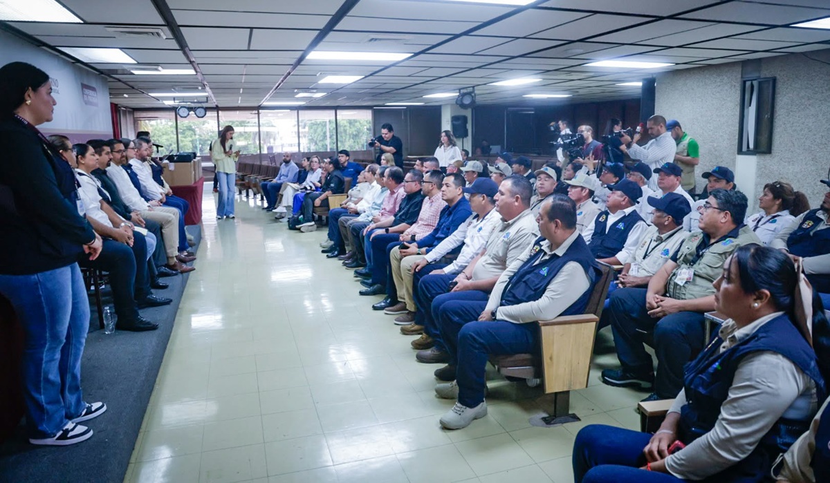 Entregan kits a personal de Vectores en Sinaloa