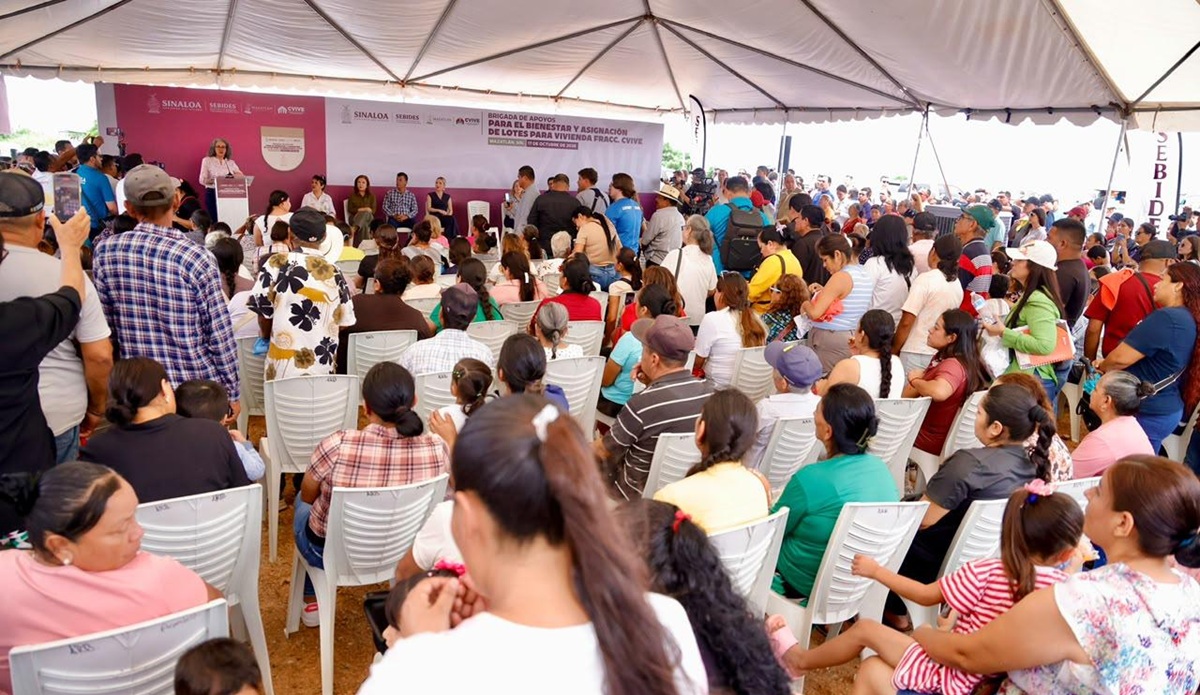 Entregan lotes de vivienda a desplazados por violencia en fraccionamiento Cvive en Mazatlán