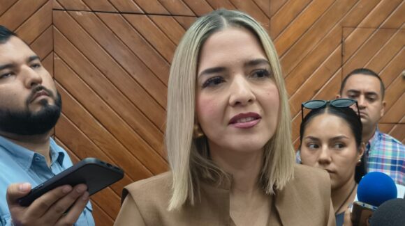 Estrella Palacios destaca resultados favorables en encuestas rumbo a 2027 en Mazatlán